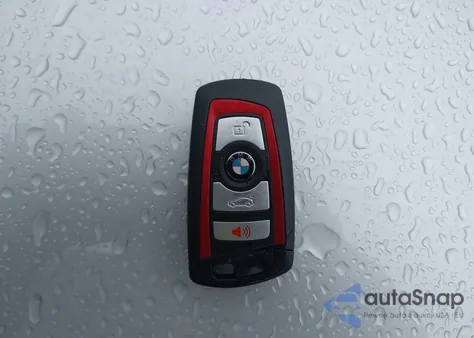 2018 BMW 330I z USA, uszkodzony, nr VIN WBA8B9C54JAE22101